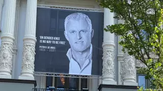 Обвиняемые в убийстве известного голландского журналиста предстали перед судом