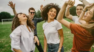 Психологи раскрыли секрет "дружбы с первого взгляда"