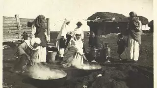 Әйелдер ер адамды биге шақырған. "Құда тарту" қандай дәстүр?