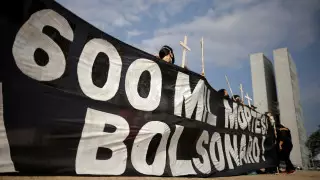 Президента Бразилии могут обвинить в массовых убийствах