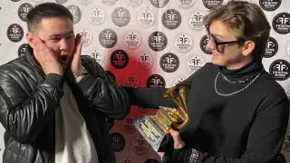 Иманбеку доставили статуэтку "Грэмми" из Лос-Анджелеса