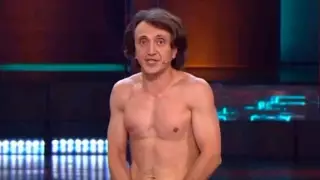 Дорохов из команды "Камызяки" появился в шоу "Игра" абсолютно голым
