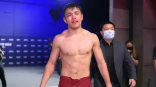 Еще один казах из Китая получил контракт с UFC