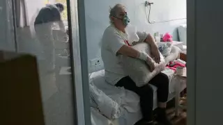 Врач назвал препараты, запретные при лечении коронавируса дома