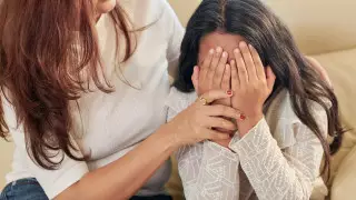 Надо работать над половым воспитанием в школах - глава МВД