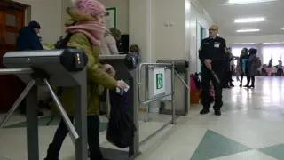 Глава МВД об охране школ полицией: Это же не детская колония