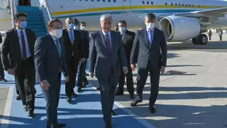 Токаев прибыл в Стамбул