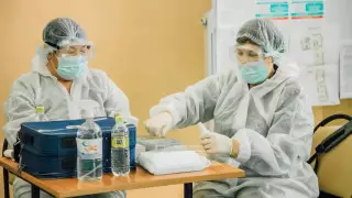 300 человек получили прививки Pfizer в Алматы