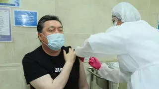 Аскар Мамин: Буду ревакцинироваться