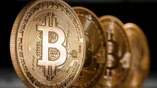 Курс биткоина резко упал