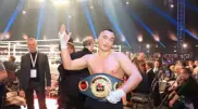Казахстанский супертяж нокаутировал соперника и завоевал титул от WBC