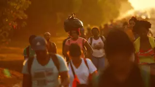 Мексика выдаст тысячи виз мигрантам на границе с США