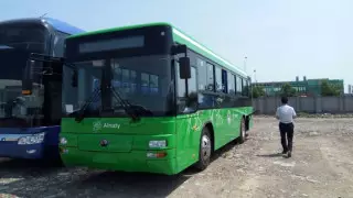 Автобус насмерть сбил пешехода в Алматы