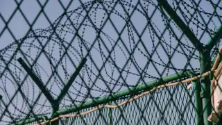 Мать нашла сына спустя 29 лет разлуки в колонии Шымкента