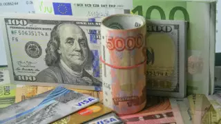 Новые санкции против России могут затронуть обмен рубля - СМИ