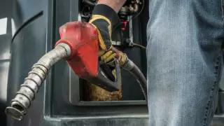 Дефицит бензина возник в Туркестане