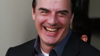 Еще одна женщина обвинила звезду "Секса в большом городе" в насилии