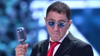 Григорий Лепс официально развелся с женой после 20 лет брака