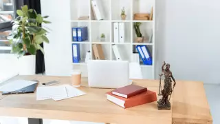 Обыск провели в кабинете судьи в Алматинской области