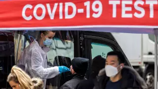 "Омикрон" выявили в 106 странах мира - ВОЗ