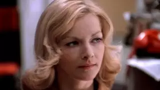 Звезда фильма "Ирония судьбы" сломала позвоночник - СМИ