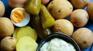 Диетолог назвала пять продуктов, облегчающих головную боль