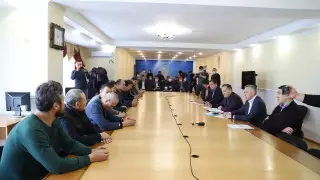 Правительственная комиссия начала переговоры с активистами в Мангистау