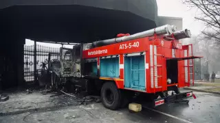 Семь пожарных машин угнали в Алматы под угрозой расправы