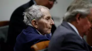 Отбывавший пожизненный срок мультимиллионер умер в США