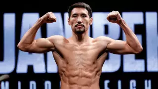 WBO отложила торги по бою Алимханулы с чемпионом мира