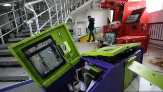 Полмиллиарда тенге украли из банкоматов Алматы