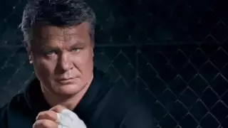 "Когда приехала полиция, я понял, что выживу". Экс-чемпиона UFC из России жестоко избили в Мексике