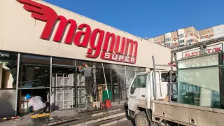 "Они были подготовленные. Знали, что пришло время грабить"