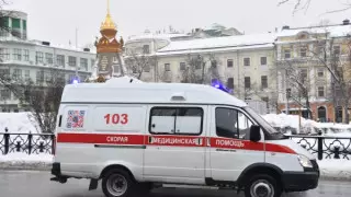 Школьница выпала из окна 22-го этажа в Москве и выжила