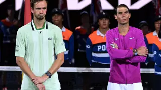 Надаль выиграл Australian Open, победив оскорбившего зрителей Медведева