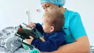 Нашлась бабушка брошенного в больнице двухлетнего мальчика в Алматы