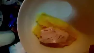 "Порции мизерные, добавки не дают". На питание в роддоме пожаловалась алматинка