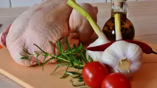 Эксперты рассказали, какие продукты нельзя мыть перед готовкой