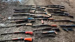 Похищенное в беспорядках оружие может быть использовано вновь - Президент