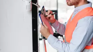 Представлялись МЧС. Мошенников-вымогателей задержали в Алматы