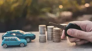 Скляр "Қазақстанда көлікке дөңгелек сала салады" деген қауесет туралы пікірін айтты