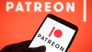 Сайт Patreon удалил страницу фонда для поддержки армии Украины