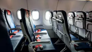 Казахстанцев начнут возвращать из Украины через Польшу с 26 февраля