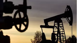 ОАЭ будут добиваться расширения нефтедобычи - посол в США