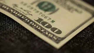 Установлен официальный курс доллара на 15 марта