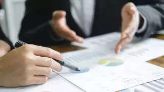 Необоснованно приватизированные объекты начнут возвращать государству - правительство