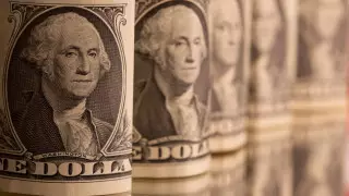 Курс доллара снизился до 494 тенге