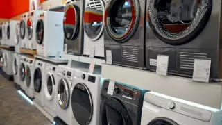 Крупные магазины техники заподозрили в ценовом сговоре в Казахстане