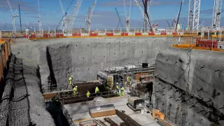 Великобритания планирует построить восемь ядерных реакторов