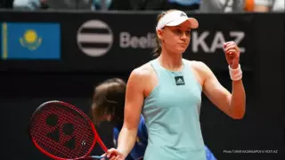 Рыбакина принесла Казахстану победу в Кубке Билли Джин Кинг